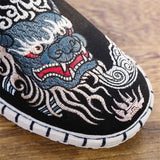 Ethnic Cow Head Cloud Embroidery Breathable Cloth Shoes for Men