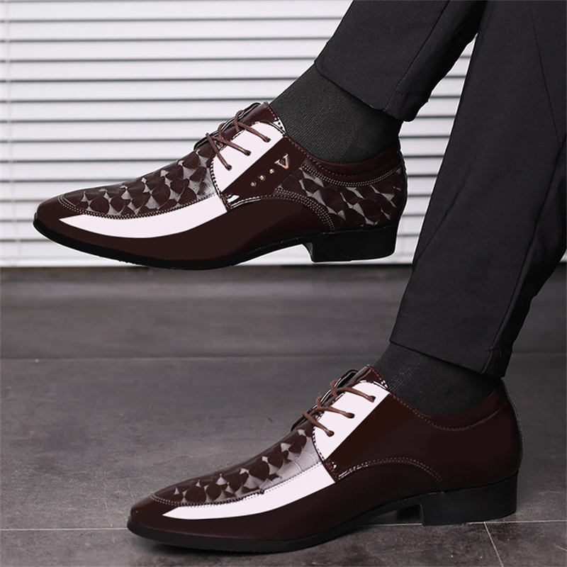 Fashion Pointed Toe All Match Glossy Dress Shoes for Workplace Men