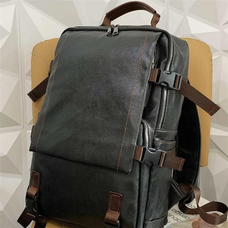 Men's Vintage Leather Buckle Large Capacity Backpack