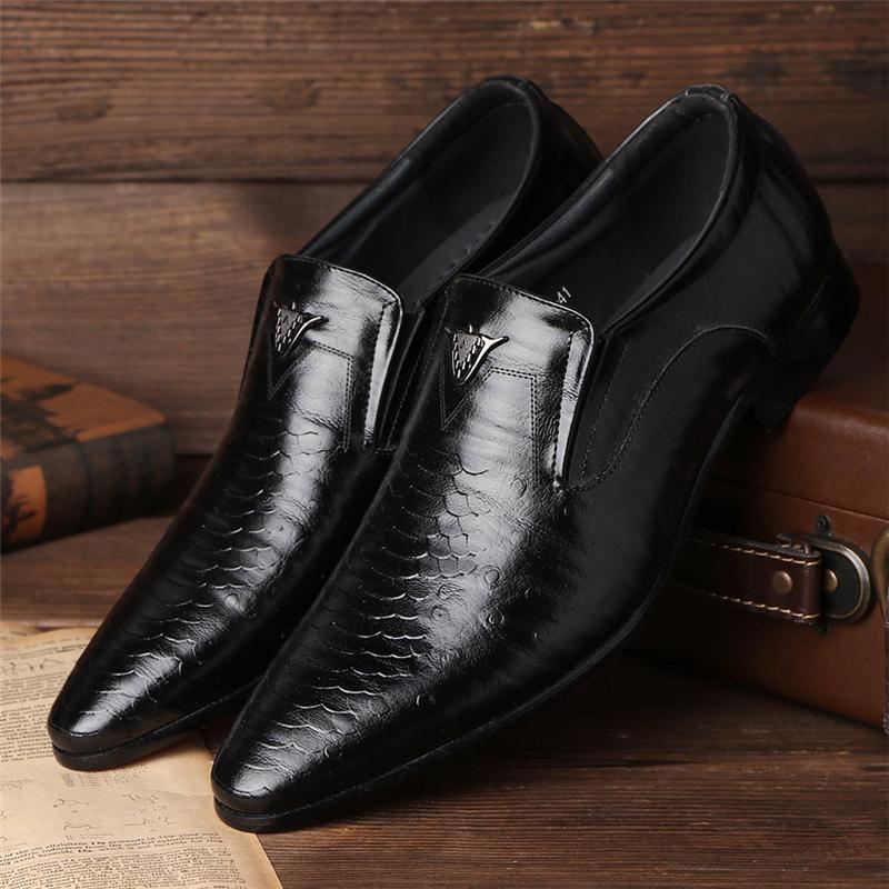 Men Retro Business Crocodile Embossed Leather Square-Toe Shoes